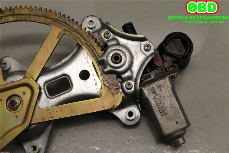 Ruteheis venstre foran til Toyota RAV4 2000-2006 (Type II)  (TOYOTA|6980242050|)
