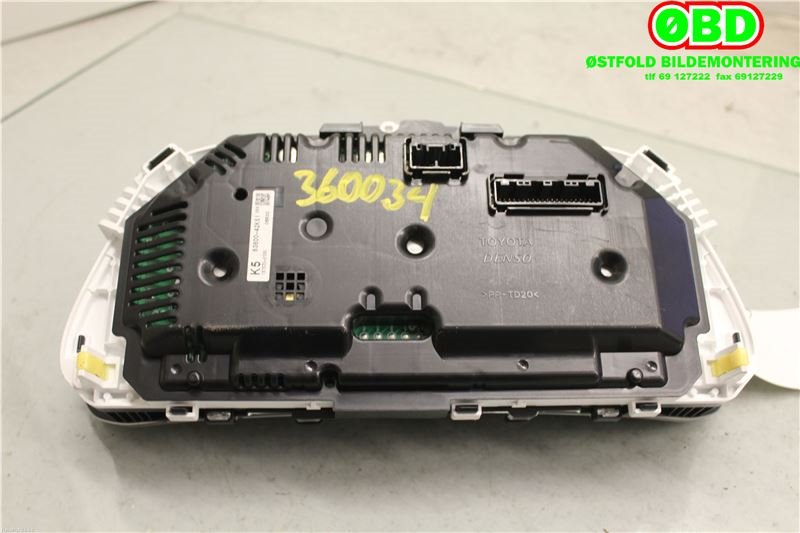 Instrumentpanel til Toyota RAV4 2013-2015 (Type IV, Fase 1)  (TOYOTA|8380042K51|)