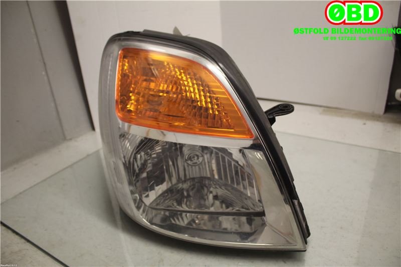 Frontlykt høyre halogen til Hyundai H-1, 1998-2005 (Type I, Fase 1)  (HYUNDAI|921024A620)