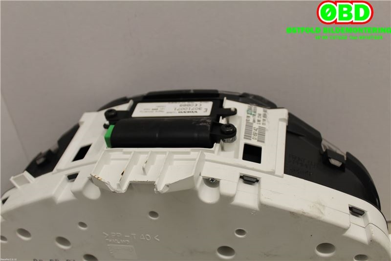 Instrumentpanel til Volvo V50 2004-2007 (Fase 1)  (VOLVO|8602879||30710071)