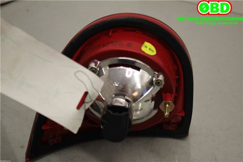 Baklykt høyre indre til VW Golf V, Combi 2003-2008  (VOLKSWAGEN|1K6 945 094 E||1K6945094E)