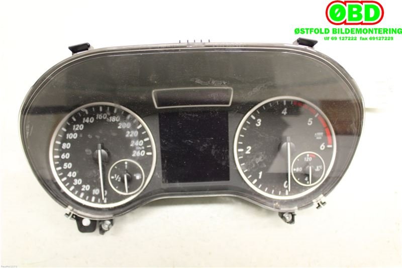 Instrumentpanel til Mercedes B-Klasse 2011-2018 (W246) (W246) (MERCEDES|A 246 900 20 07|A 246 900 61 11|2469002007)