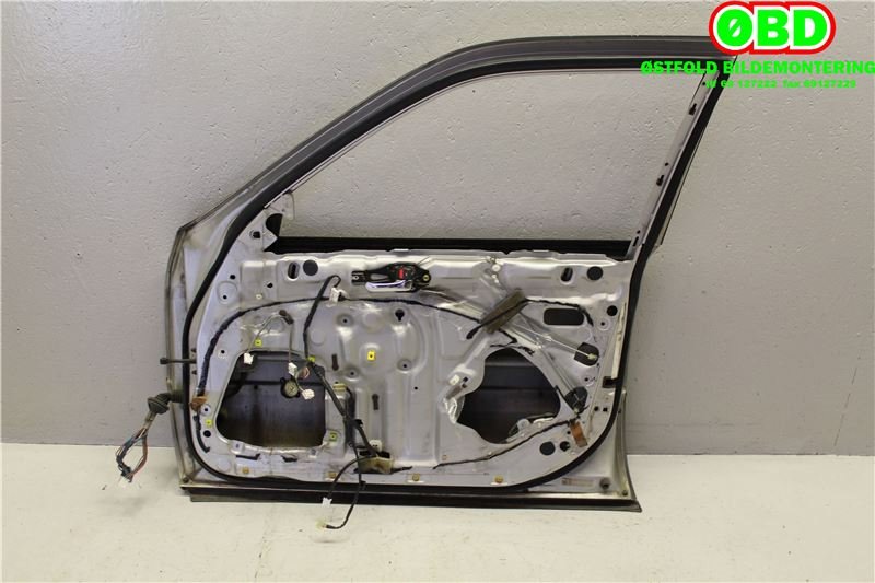 Dør høyre foran til Lexus LS 1988-1992 (Type I) (XF10) (XF10) (LEXUS|6700150011|)