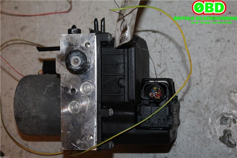 ABS sentral til Audi A4 2001-2004 (Type II) (B6) (B6) (AUDI|8E0 614 517 L|0265225048|8E0614517)