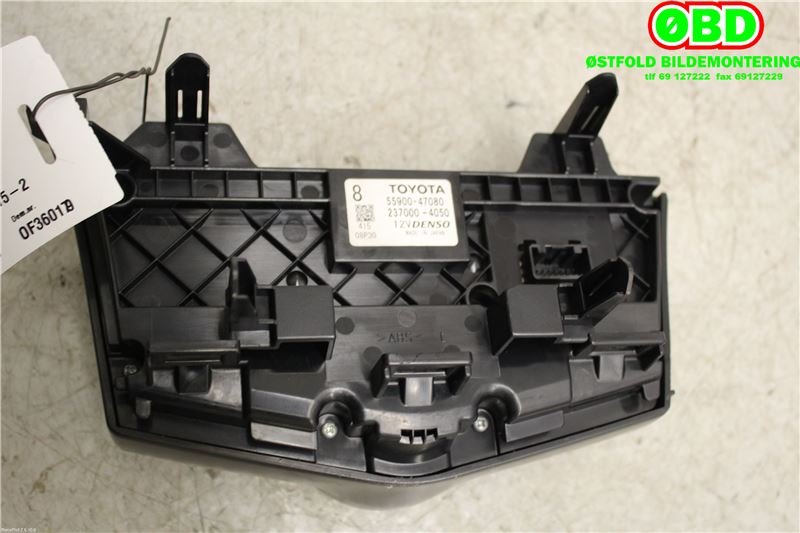 Varmeapparat betjening til Toyota Prius +7 2012-2020 (Type III) (stasjonsvogn) (stasjonsvogn) (TOYOTA|5590047080|2370004050)