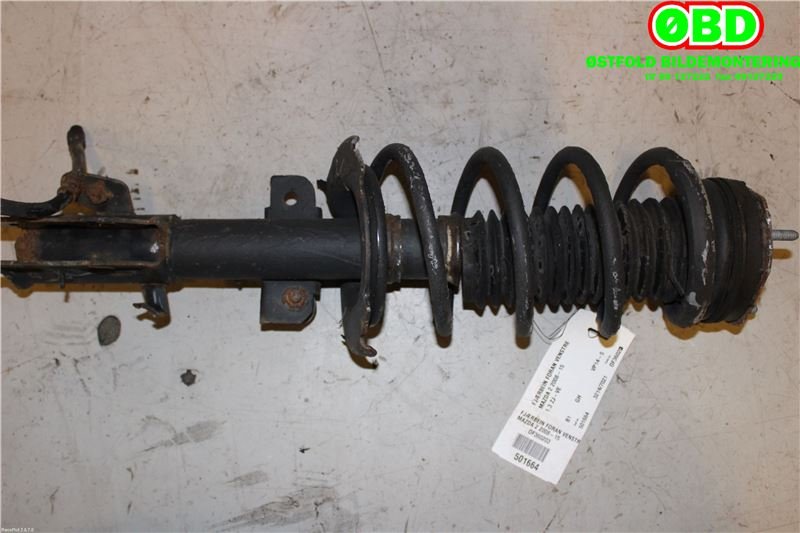 Fjærbein venstre foran til Mazda 2, 2011-2014 (Type II, Fase 2)  (MAZDA|DR6134900C)