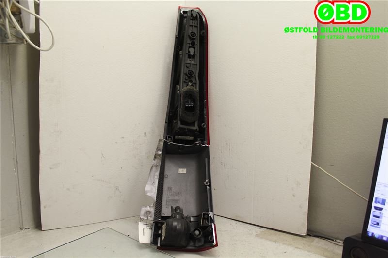 Baklykt venstre til Opel Meriva A 2003-2010  (OPEL|93184712|1222123|)