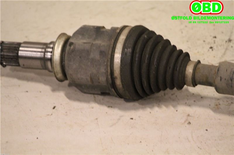 Drivaksel høyre foran, elbil til Toyota Prius +7 2012-2020 (Type III) (stasjonsvogn) (stasjonsvogn) (TOYOTA|4341012B30|)