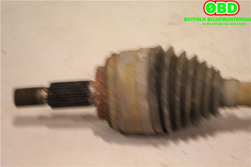 Drivaksel høyre foran til Renault Laguna 2005-2007 (Type II, Fase 2)  (RENAULT|8200405333|)
