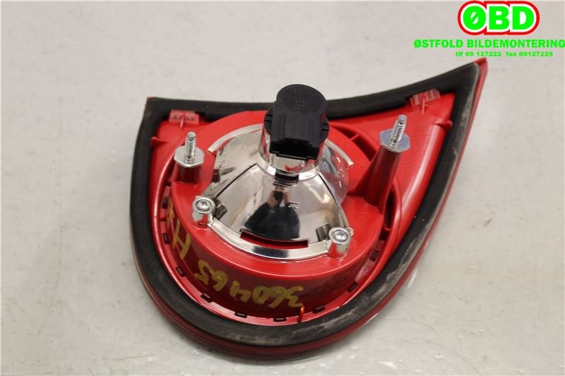 Baklykt høyre indre til VW Golf V, Combi 2003-2008  (VOLKSWAGEN|1K6 945 094 E|)