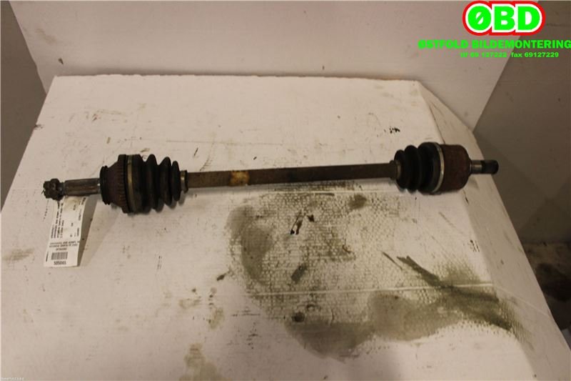 Drivaksel venstre bak til Hyundai Santa Fe, 2001-2006 (Type I)  (HYUNDAI|4960026211)