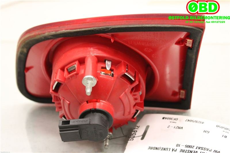 Baklykt venstre indre til VW Passat 2005-2010 (B6) (B6) (VOLKSWAGEN|3C9 945 093|)