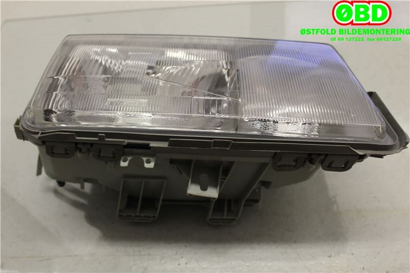 Frontlykt høyre halogen til Mercedes 190 1984-1993 (W201) (W201) 
