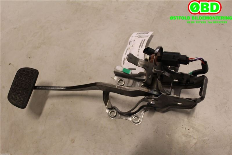 Pedal gass/brems/clutch til Toyota Yaris 2012-2014 (Type III, Fase 1) (TOYOTA|471010D280|)