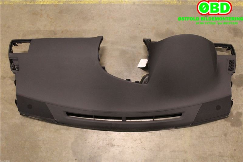 Dashbord til Toyota Avensis 2009-2015 (Type III, Fase 1)  (TOYOTA|5530205052C0|)