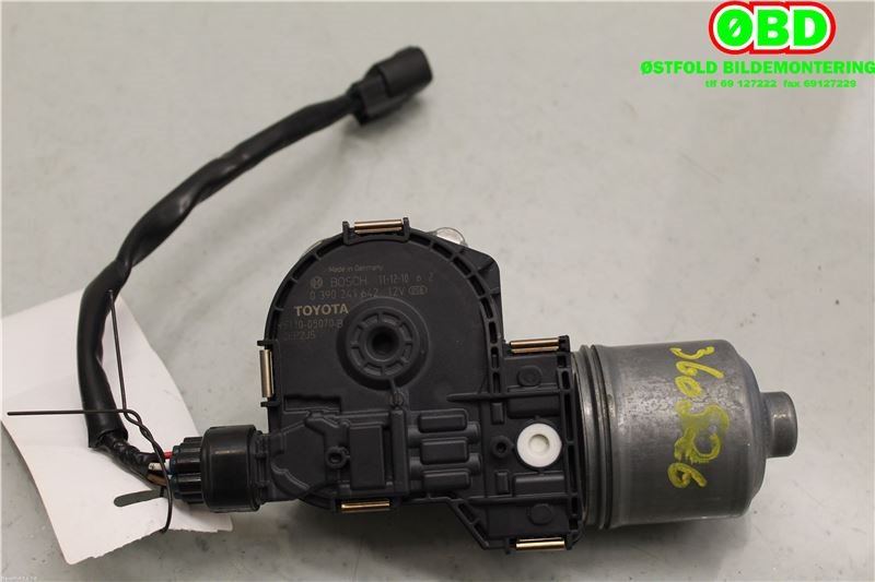 Viskermotor frontrute til Toyota Avensis 2009-2015 (Type III, Fase 1)  (TOYOTA||8511005070B)