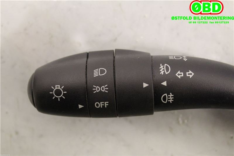 Bryter blink til Hyundai i30 2007-2012 (Type I)  (HYUNDAI|934102R030|)