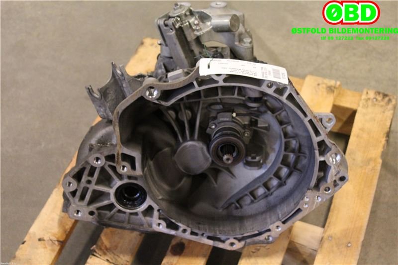 Girkasse manuell til Opel Astra J 2010-2015  (OPEL|94729479|700139|)