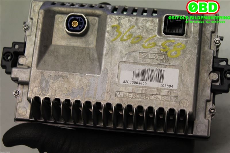 Instrument kjørecomputer til Mercedes C-Klasse 2011-2014 (Fase 2) (W204) (W204) (MERCEDES|A 172 900 86 00|A 172 900 40 04|)