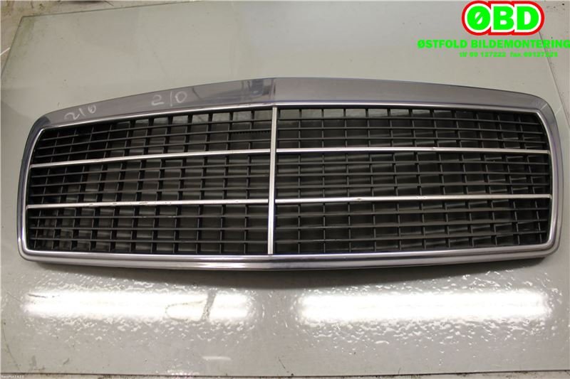 Grill til Mercedes E-Klasse 1995-2000 (Fase 1) (W210) (W210) (A 210 888 00 23|)