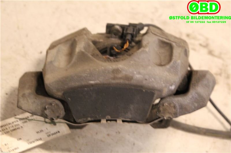 Bremsecaliper høyre foran til Mercedes CLS 2011-2017 (C218) (C218) (MERCEDES|A 204 421 36 81|)