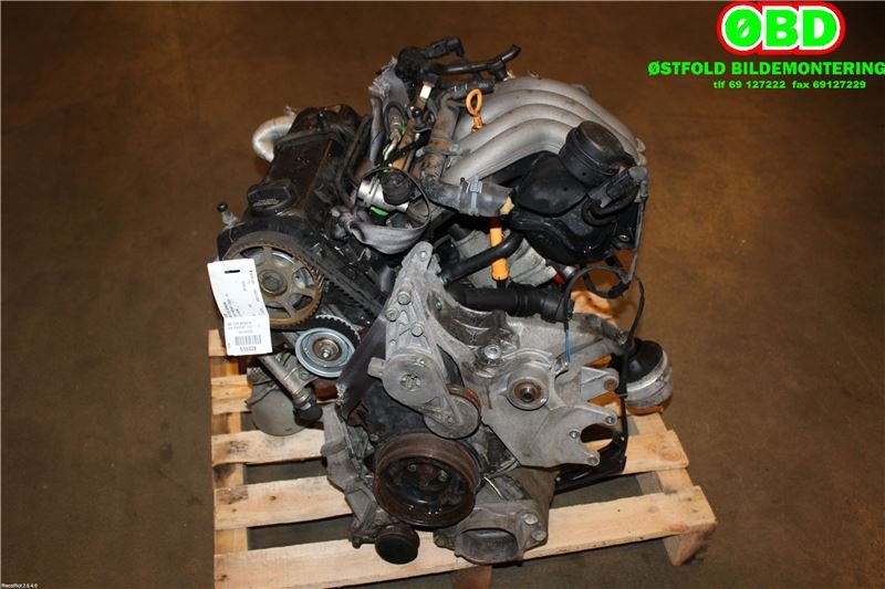 Motor bensin til VW Passat 2001-2005 (B5,3BG) (B5,3BG) (VOLKSWAGEN|06A 100 107 PX|AZM|)