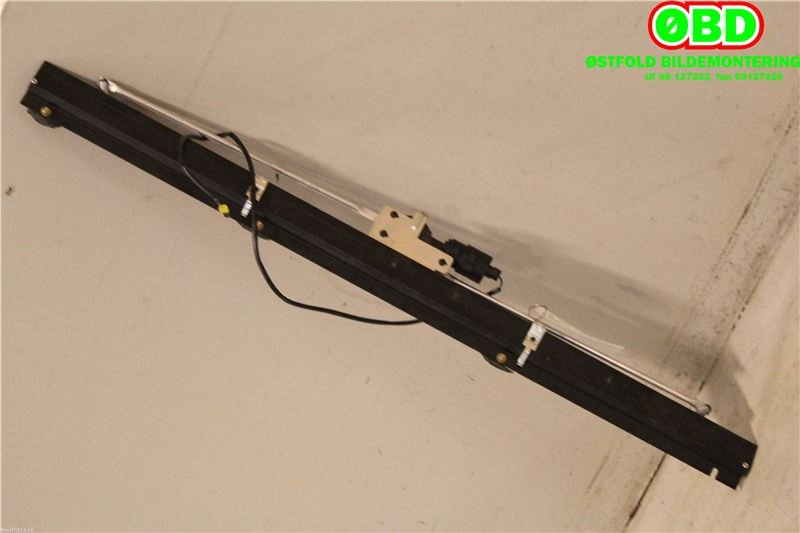 Bagasjerom rollon til BMW 5-Serie 1996-2003 (E39) (E39) (|8176169)