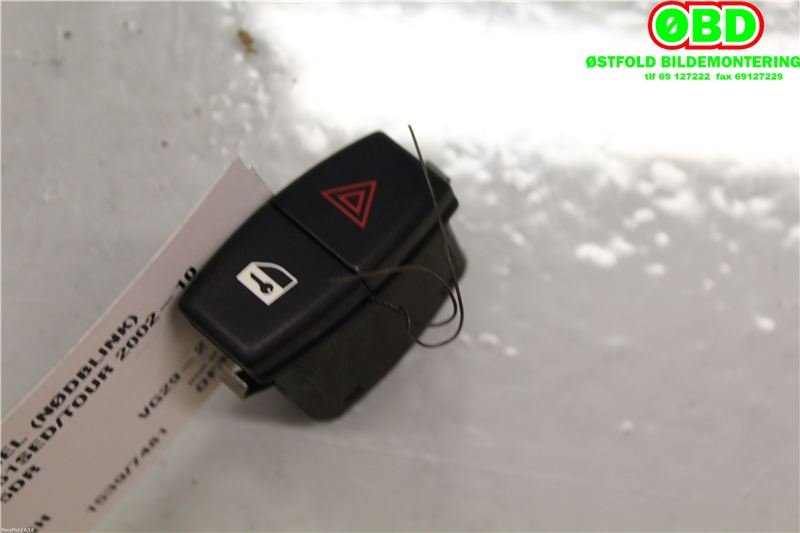 Bryter nødblink til BMW 5-Serie, 2003-2010 (E60/E61) (E60/E61) (BMW|61 31 6 919 506)