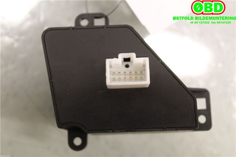 Bryter diverse til Hyundai i30 2007-2012 (Type I) (HYUNDAI|937702L000|)