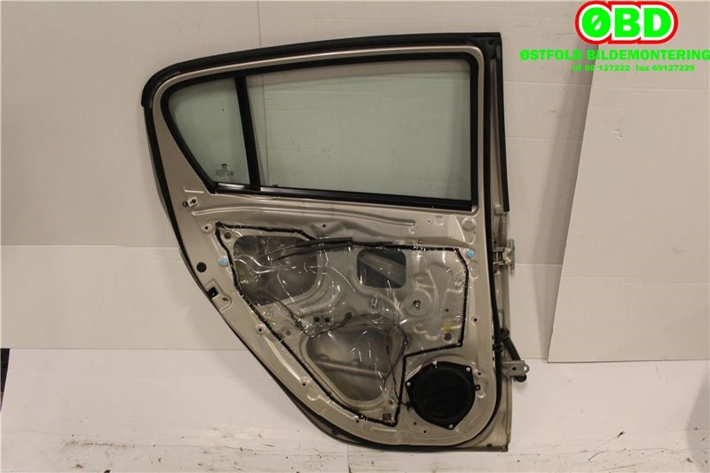 Dør venstre bak til Hyundai i20 2009-2014 (Type I) (HYUNDAI|770031J000|770031J010|)
