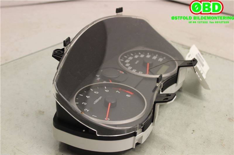 Instrumentpanel til Hyundai i20 2009-2014 (Type I)  (HYUNDAI|940031J290|)