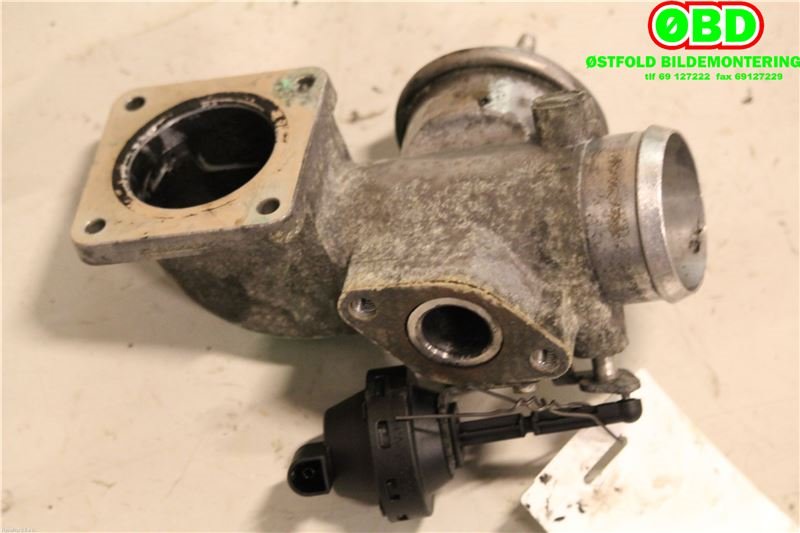 EGR-ventil til VW Transporter / Caravelle 1990-2003 (T4) (T4) (VOLKSWAGEN|074 129 499 E|)