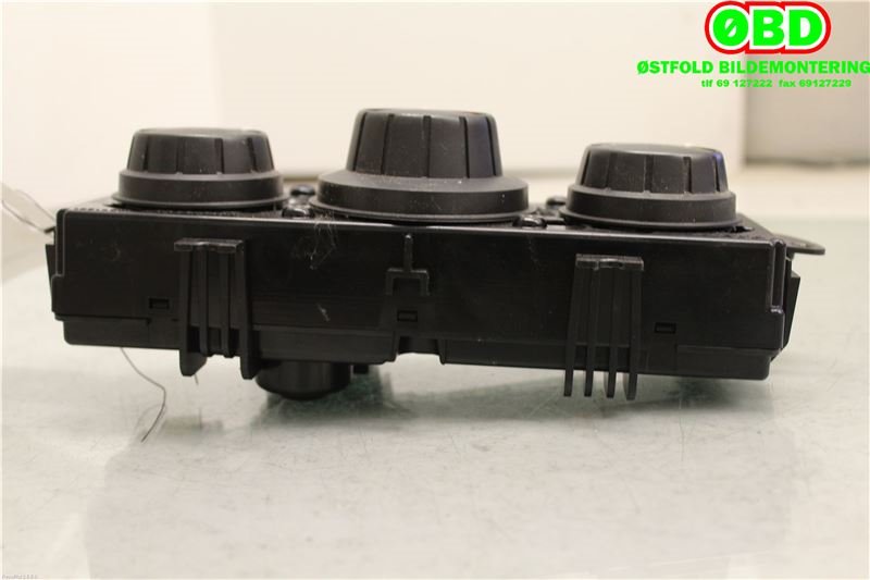 Varmeapparat betjening til Mercedes Citan 2012-2021 (W415) (W415) (MERCEDES|A 415 830 07 00||275103428R)