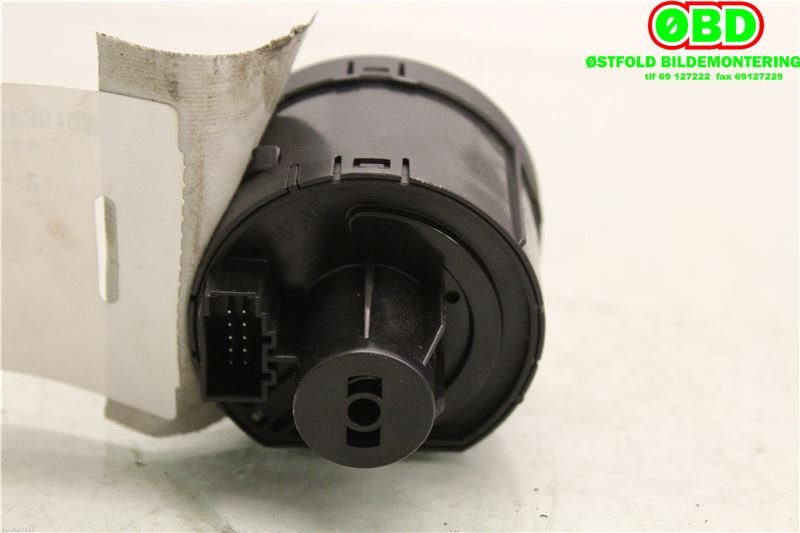 Bryter lys til VW Polo 2014-2017 (Type V, Fase 2) (VOLKSWAGEN|6C0 941 431||6C0941431)
