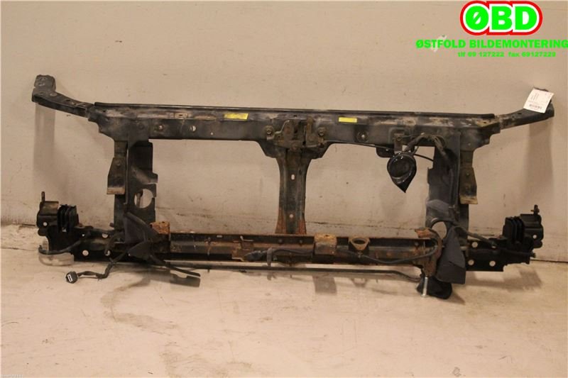 Frontplate til Nissan Navara 2005-2010 (Fase 1) (D40) (D40) (NISSAN|F2500EB3MA|)
