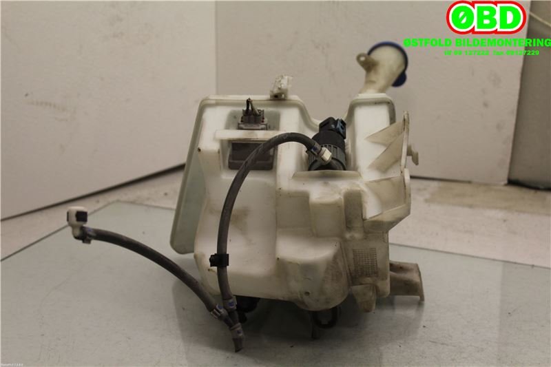 Spylertank til Toyota Verso 2009-2016 (Type III)  (TOYOTA|853550F020|)