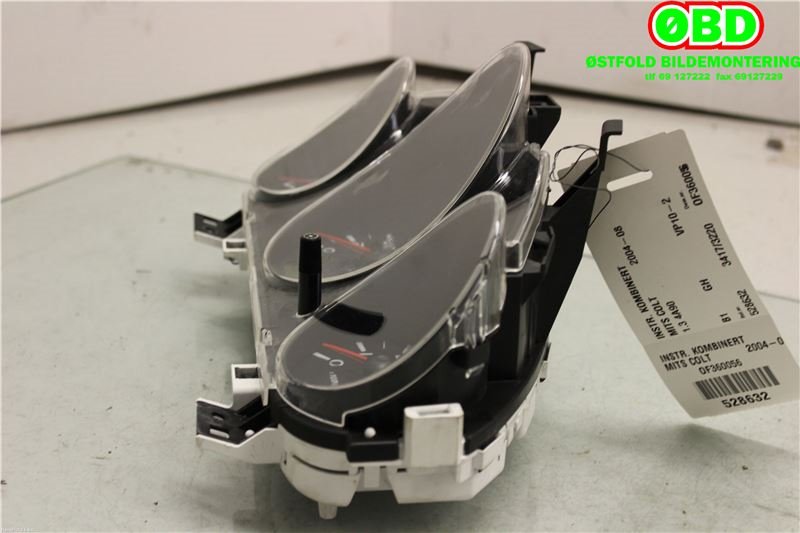Instrumentpanel til Mitsubishi Colt 2004-2008 (Type VII, Fase 1)  (MITSUBISHI|MN148888|)