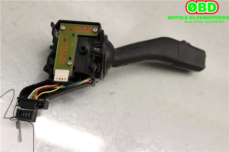 Bryter blink til VW Golf, Plus/Cross 2005-2009 (Fase 1)  (VOLKSWAGEN|1K0 953 513 G|)