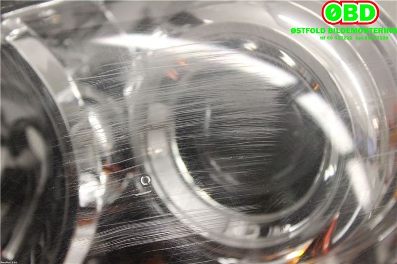 Frontlykt venstre halogen til Mazda 3 2009-2013 (Type II)  (MAZDA|BBP2510L0L|)