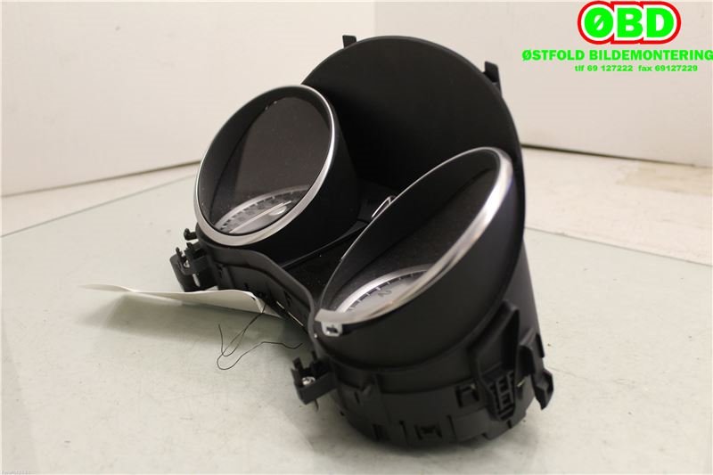 Instrumentpanel til Mercedes GLA 2014-2020 (X156) (X156) (MERCEDES|A 156 900 45 01|A 156 900 98 02|1569004501)