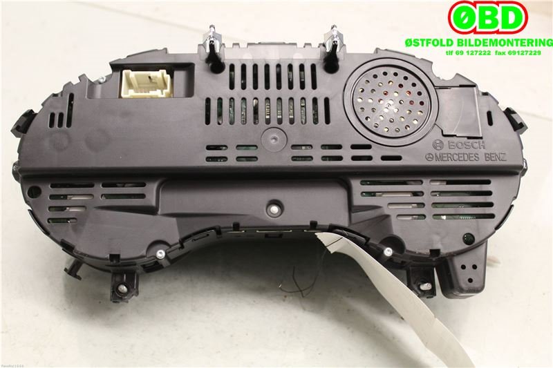 Instrumentpanel til Mercedes GLA 2014-2020 (X156) (X156) (MERCEDES|A 156 900 45 01|A 156 900 98 02|1569004501)