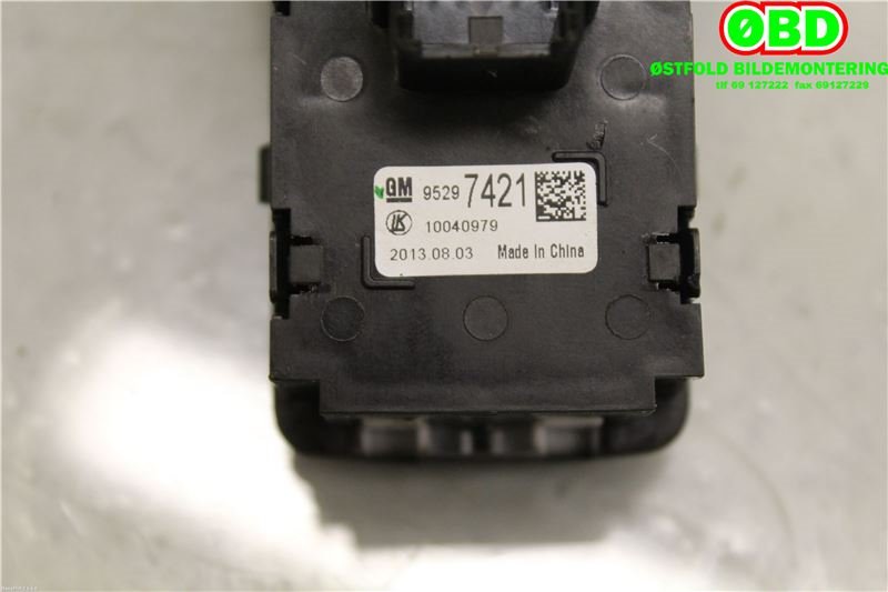 Bryter lys til Chevrolet Trax 2013-2014  (CHEVROLET (KR)|95297421|)