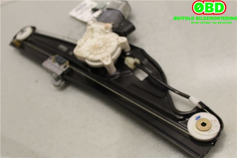 Ruteheis venstre bak til BMW 5-Serie 2003-2010 (E60/E61) (E60/E61) (BMW|51 35 7 184 745|)