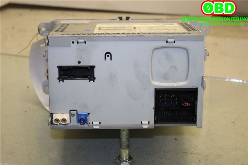 Bilstereo navigasjon til Škoda Fabia 2010-2014 (Type II, Fase 2)  (SKODA|3T0 035 192 F|)