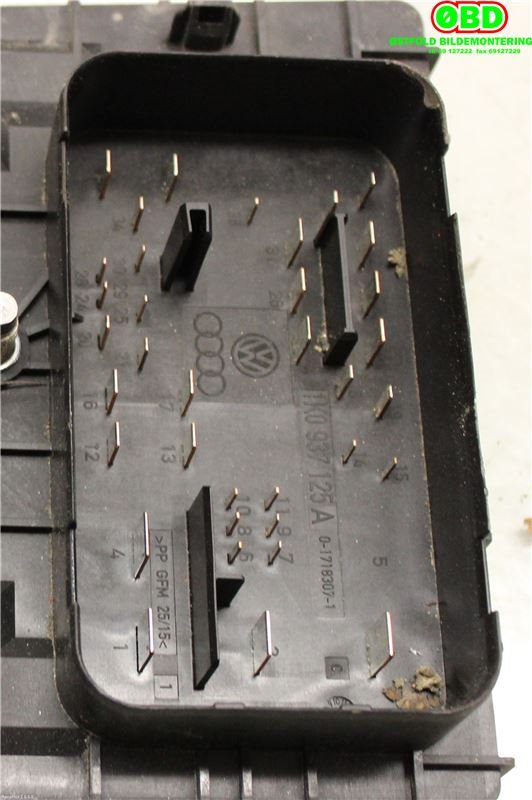 Sikringsboks til Audi A3, 2003-2008 (Type II, Fase 1)  (AUDI|1K0 937 125 A)