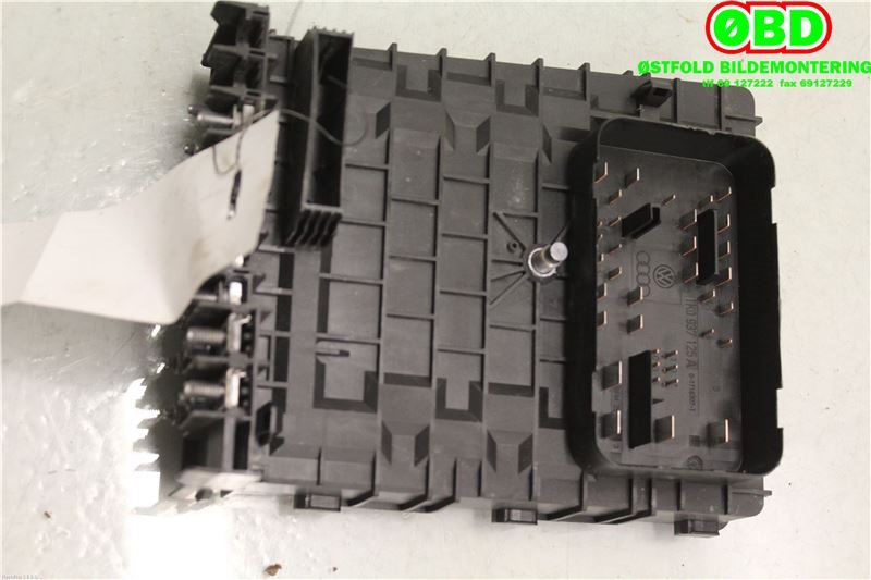 Sikringsboks til Škoda Octavia 2005-2008 (Type II, Fase 1) (SKODA|1K0 937 125 A|)