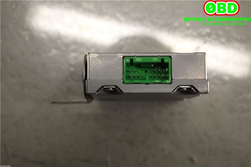 Antenne forsterker til Mitsubishi Outlander 2012-2015 (Type III, Fase 1)  (MITSUBISHI|8750A299|)