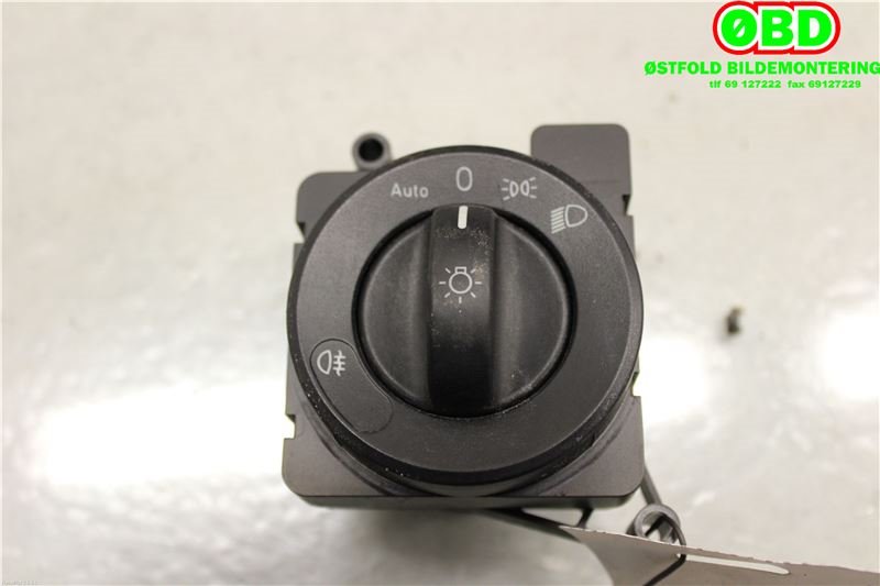 Bryter lys til Mercedes Sprinter 2006-2013 (Fase 1) (906) (906) (MERCEDES|A 906 545 02 04|A 906 905 25 01|9065450204)