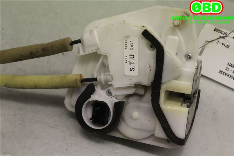 Låsekasse venstre bak til Mazda 2, 2011-2014 (Type II, Fase 2)  (MAZDA|D65173310D)