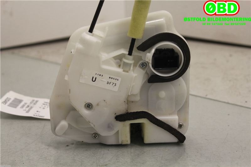 Låsekasse høyre foran til Mazda 2 2011-2014 (Type II, Fase 2)  (MAZDA|DF7358310C|)